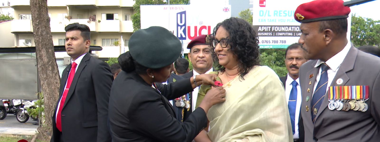 Armed Forces & Poppy Day Observed in Colombo
